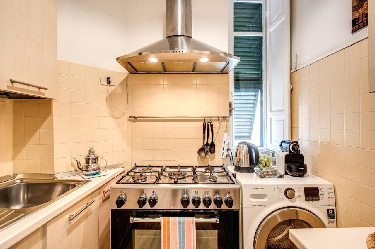 Colonna - Via Del Corso Big Apartment